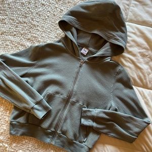 Aritzia TNA thermal waffle zip up hoodie - Size M